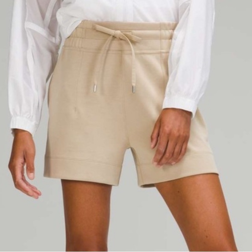 Lululemon Beige Women's Shorts (MATCHING SET)